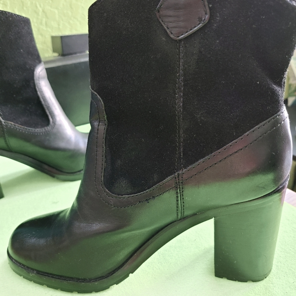 Black genuine leather Lauren Ralph Lauren boots